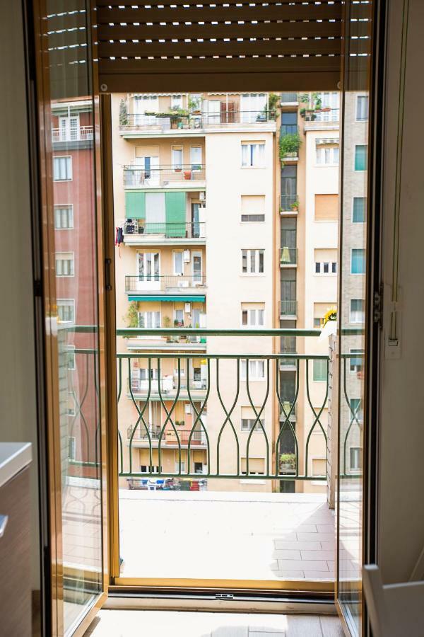Lorenteggio Studio Apt Appartement *